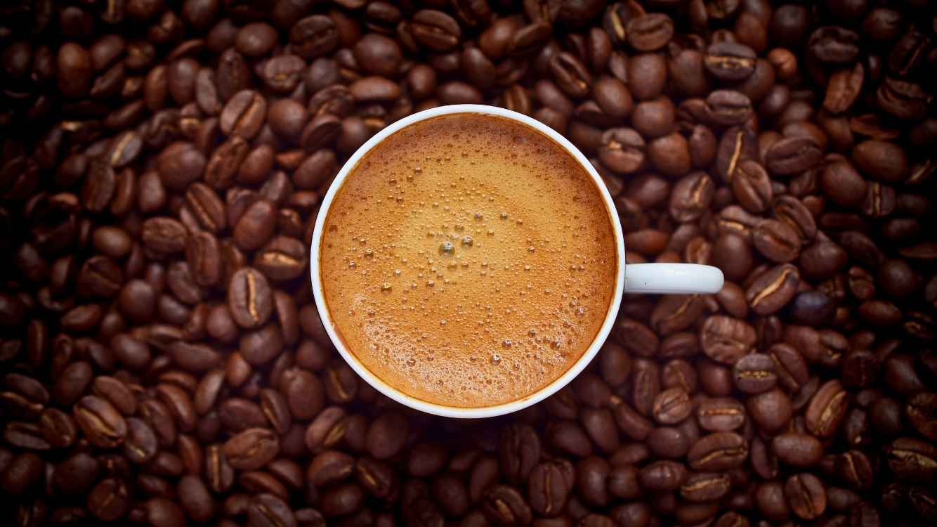 Café com pastel - Pastelaria Brasileira Curitiba